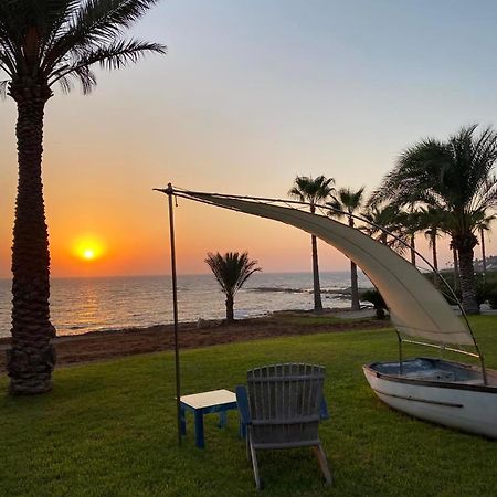 Kymmates Beach Front Villas Paphos Exterior foto