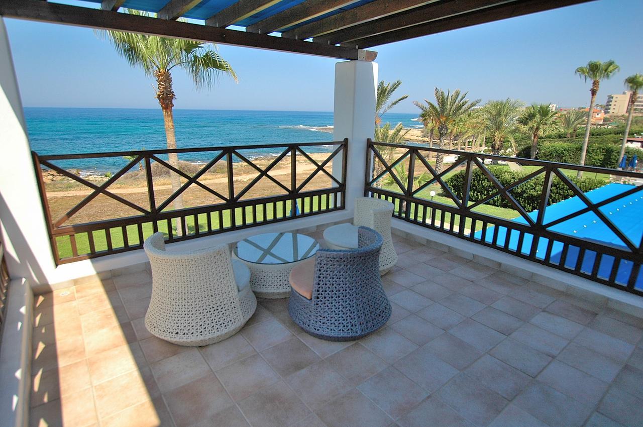 Kymmates Beach Front Villas Paphos Exterior foto